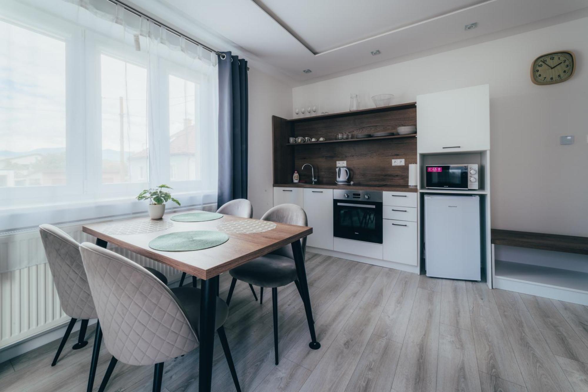 Apartmany Friends Liptov Липтовски-Микулаш Экстерьер фото
